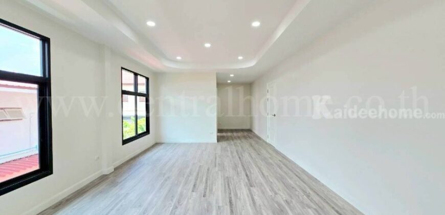 บ้านเดี่ยว ซอยวิภาวดีรังสิต 36 ทำเลทอง รีโนเวทใหม่ สวยมาก ราคาถูก