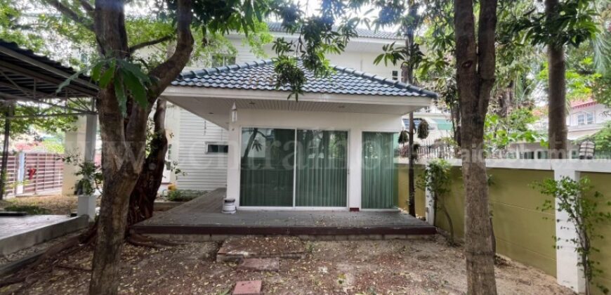 บ้านเดี่ยว แกรนด์โฮม พหลโยธิน 48 พร้อมเรือนรับรอง สภาพดี หลังมุม