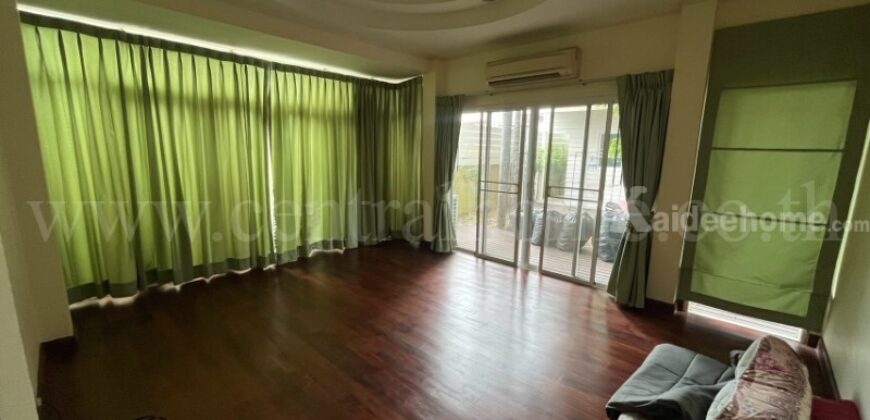 บ้านเดี่ยว แกรนด์โฮม พหลโยธิน 48 พร้อมเรือนรับรอง สภาพดี หลังมุม