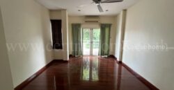 บ้านเดี่ยว แกรนด์โฮม พหลโยธิน 48 พร้อมเรือนรับรอง สภาพดี หลังมุม