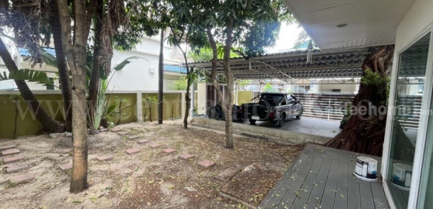 บ้านเดี่ยว แกรนด์โฮม พหลโยธิน 48 พร้อมเรือนรับรอง สภาพดี หลังมุม