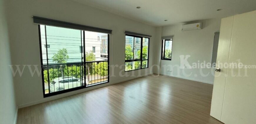 บ้านแฝด 3 ชั้น ธนาคลัสเตอร์ เวสต์เกต บางใหญ่ ราคาถูกที่สุดในโครงการ