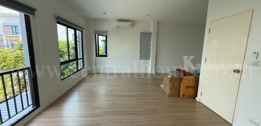 บ้านแฝด 3 ชั้น ธนาคลัสเตอร์ เวสต์เกต บางใหญ่ ราคาถูกที่สุดในโครงการ