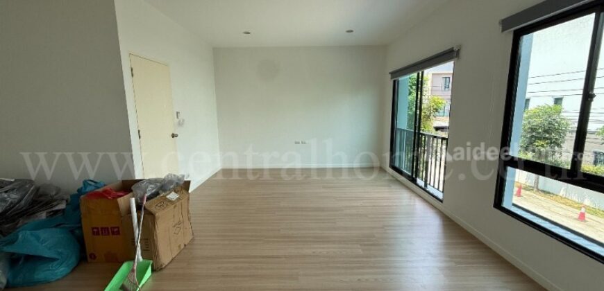 บ้านแฝด 3 ชั้น ธนาคลัสเตอร์ เวสต์เกต บางใหญ่ ราคาถูกที่สุดในโครงการ