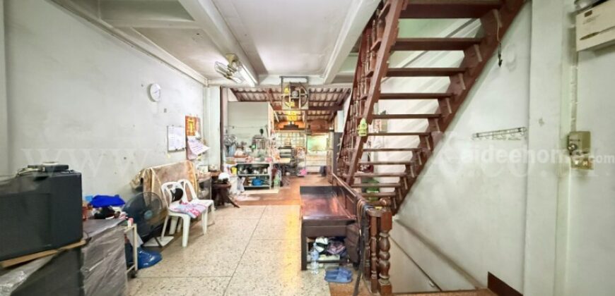 ตึกแถว อาคารพาณิชย์ 3 ชั้น ซอยสาธุประดิษฐ์ 31 ถนนพระราม 3 ใกล้เซ็นทรัลพระราม 3