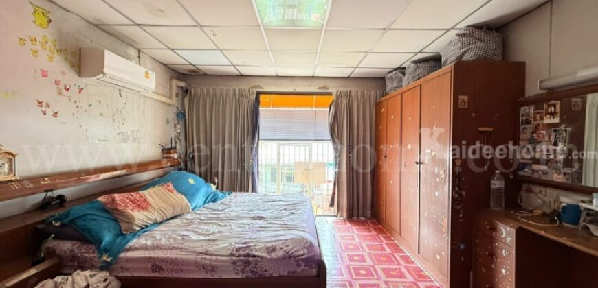 ตึกแถว อาคารพาณิชย์ 3 ชั้น ซอยสาธุประดิษฐ์ 31 ถนนพระราม 3 ใกล้เซ็นทรัลพระราม 3