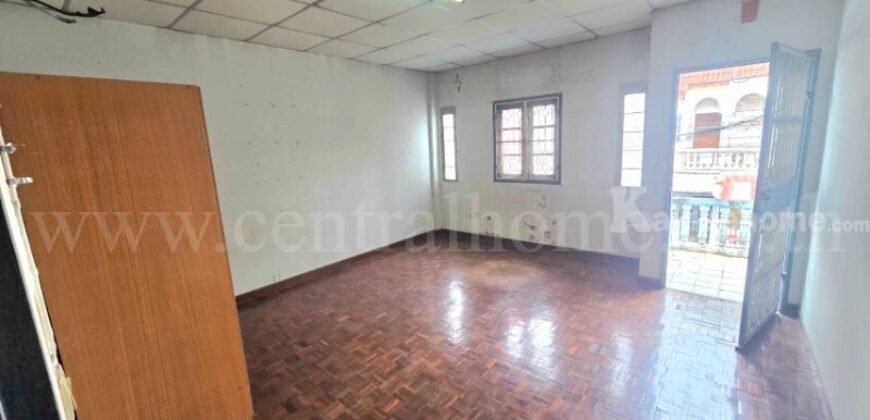 ทาวน์โฮม ภัชธีญา ท่าอิฐ ใกล้ MRT สถานีบางรักน้อยท่าอิฐ