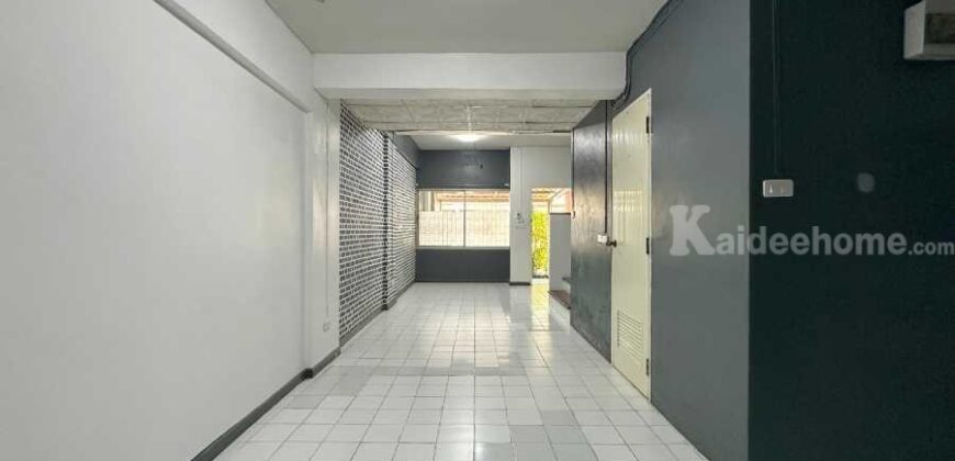 ขาย!! ทาวน์เฮ้าส์ ศุภาลัยวิลล์ รัตนาธิเบศร์ งามวงศ์วาน-แคราย (ขนาด 16 ตร.ว.) ซ.รัตนาธิเบศร์18 ใกล้รถไฟฟ้า MRT ศูนย์ราชการนนทบุรี : Supalai Ville Rattanathibet