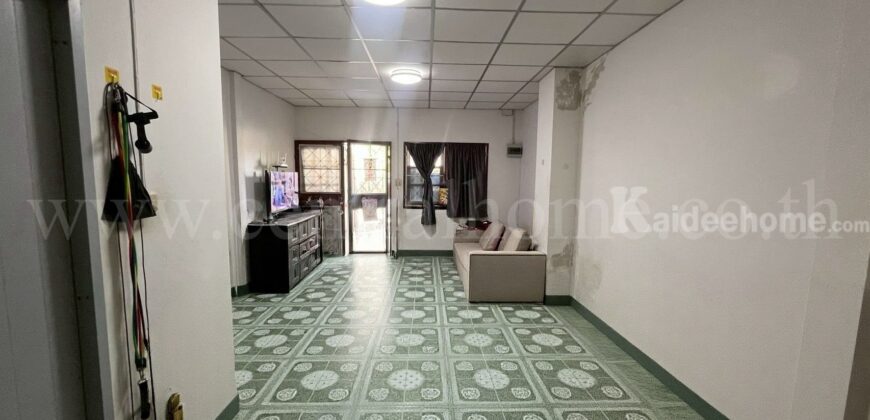 ทาวน์เฮ้าส์ ซอยโกสุมรวมใจ 38 ดอนเมือง หลังมุม ราคาถูก ใกล้สนามบิน