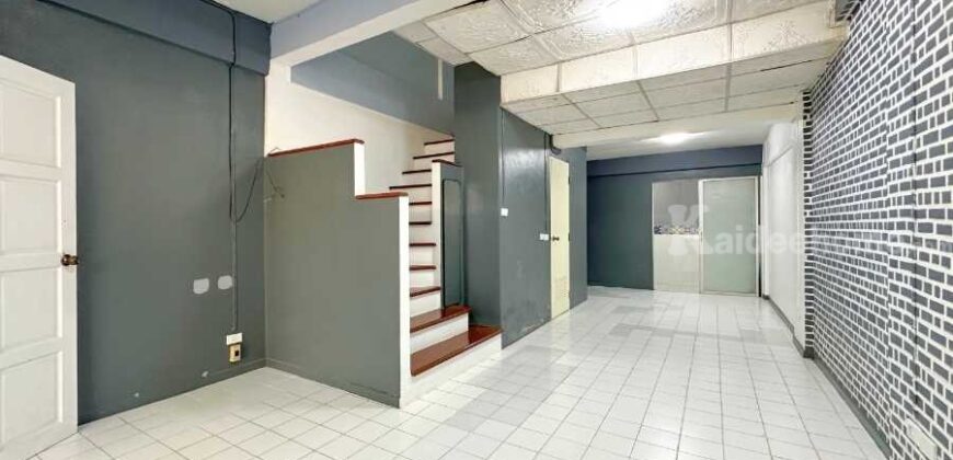 ขาย!! ทาวน์เฮ้าส์ ศุภาลัยวิลล์ รัตนาธิเบศร์ งามวงศ์วาน-แคราย (ขนาด 16 ตร.ว.) ซ.รัตนาธิเบศร์18 ใกล้รถไฟฟ้า MRT ศูนย์ราชการนนทบุรี : Supalai Ville Rattanathibet