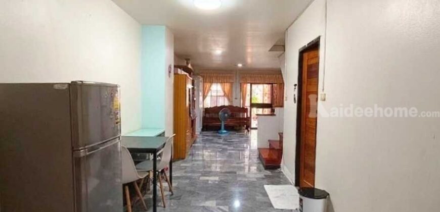 ขาย!! ทาวน์โฮม หมู่บ้านร็อคการ์เด้นโฮม2 (ขนาด 19 ตร.ว.) ซอยวัชรพล3 แยก1 สายไหม : Rock Garden Home 2