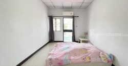 ขาย!! ทาวน์โฮม 2 ชั้น หมู่บ้านบัวทอง4 บ้านกล้วย-ไทรน้อย (ขนาด 16 ตร.ว.) ลานหน้าบ้านกว้าง ไม่แออัด บ้านหันหน้าไปทางทิศตะวันออกเฉียงเหนือ บางบัวทอง นนทบุรี : Baan Buathong4