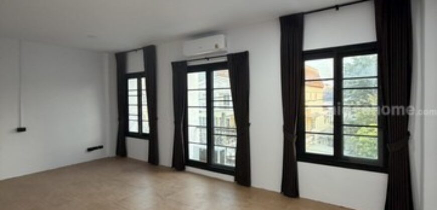 รหัสC7103 ให้เช่าทาวน์โฮม 3ชั้น หมู่บ้าน Urban Sathorn ถนนราชพฤกษ์ ใกล้ BTS บางหว้า