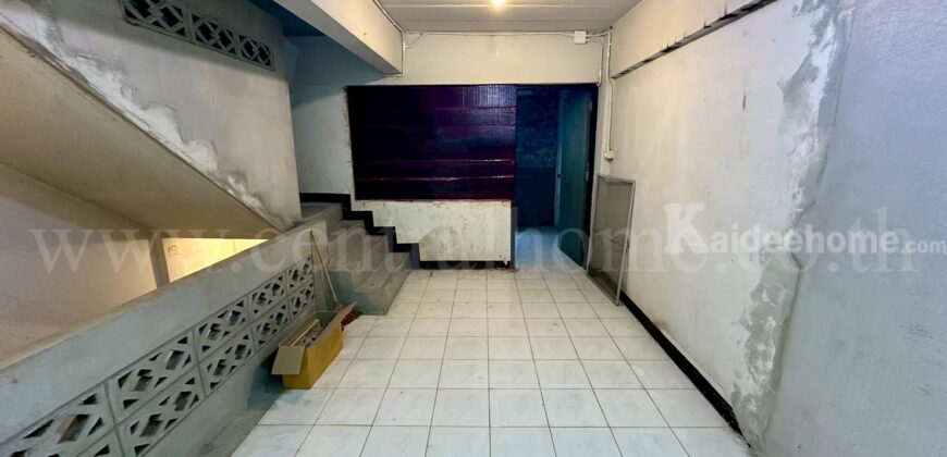 อาคารพาณิชย์ 4.5 ชั้น คู้บอน 27 รามอินทรา รีโนเวทใหม่ พร้อมทำธุรกิจ
