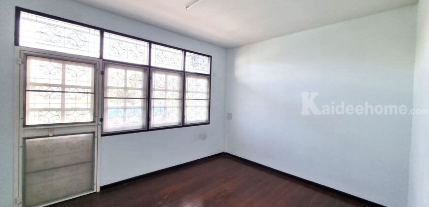 🔥 ขายด่วน ทาวน์เฮ้าส์ 2 ชั้น ทำเลใจกลางศรีราชา ราคาเพียง 1.4 ล้าน! เจ้าของขายเอง