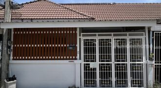 ทาวน์เฮ้าส์ รีโนเวทใหม่ ให้เช่า ม.นิราวิลล์ ฝั่งตรงข้าม สวนอุตสาหกรรม จงสถิตย์ ใกล้ซอย บางบอน 5 โทร 0935109099