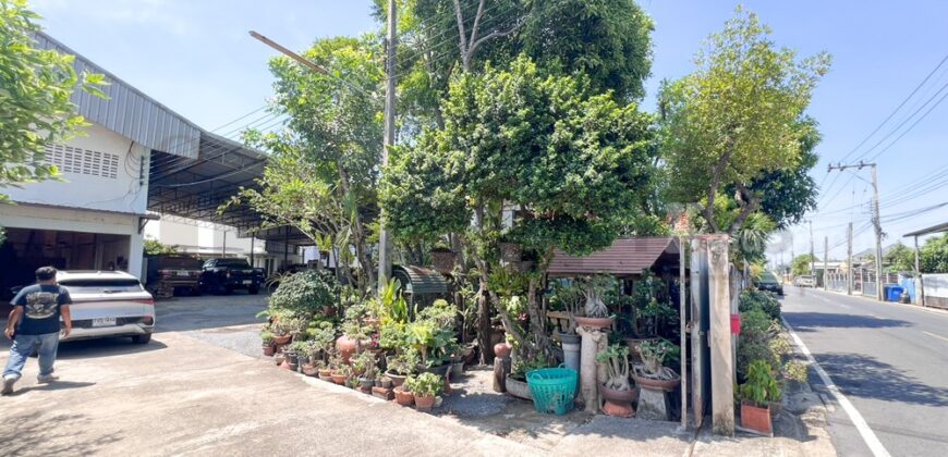 โกดังสินค้า โรงงานแปรรูปไม้ ซอยลำโพ 49 บางบัวทอง นนทบุรี