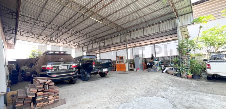 โกดังสินค้า โรงงานแปรรูปไม้ ซอยลำโพ 49 บางบัวทอง นนทบุรี
