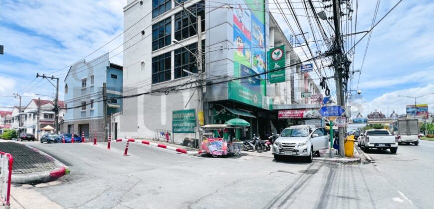 ทาวน์โฮม 3 ชั้น ลภาวัน1 บางบัวทอง(หลังธนาคารกสิกร)ติดถนนบางกรวย-ไทรน้อย ใกล้เซ็นทรัล