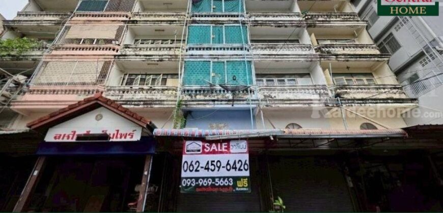 อาคารพาณิชย์ 4.5 ชั้น หมู่บ้านยัวร์เฮ้าส์ บางกรวย-ไทรน้อย เหมาะอยู่อาศัยและทำการค้า