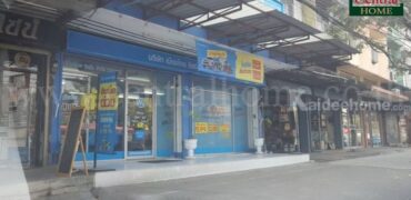 อาคารพาณิชย์ 4.5 ชั้น ติดถนนลาดพร้าว หน้าซอยลาดพร้าว 72 ขายพร้อมผู้เช่าระยะยาว