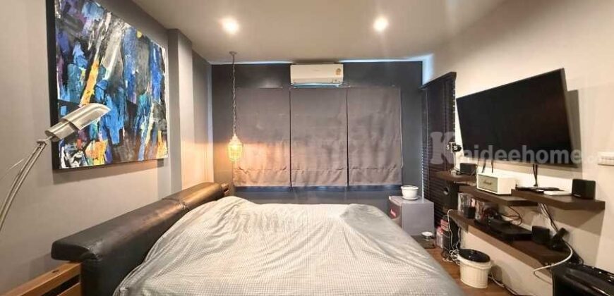 ขาย!!! ทาวน์โฮม 3 ชั้น ทาวน์พลัส เกษตร-นวมินทร์ หลังริม (ขนาด 28 ตร.ว.) ถ.คลองลำเจียก แขวงนวลจันทร์ เขตบึงกุ่ม กรุงเทพมหานคร : Towmplus Keset-Nawamin