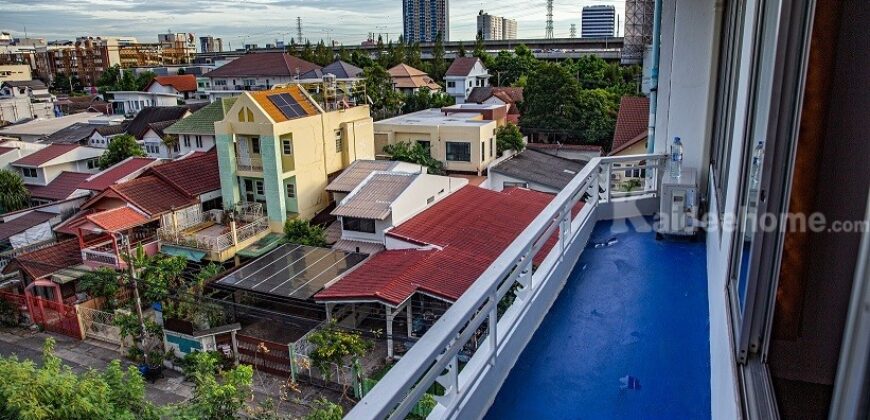 ขายคอนโดพระราม 9 ห้องหัวมุมรีโนเวทใหม่ ทำเลดี Premier Place Condominium (RAMA 9)