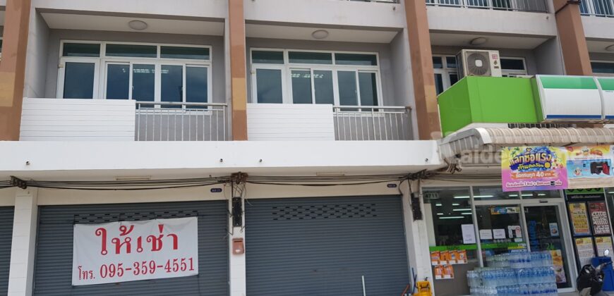 ให้เช่าตึกแถวสินสาคร ติด family mart หน้าหมู่บ้านซื่่อตรงสารินและนิคมอุตสาหกรรมสินสาคร