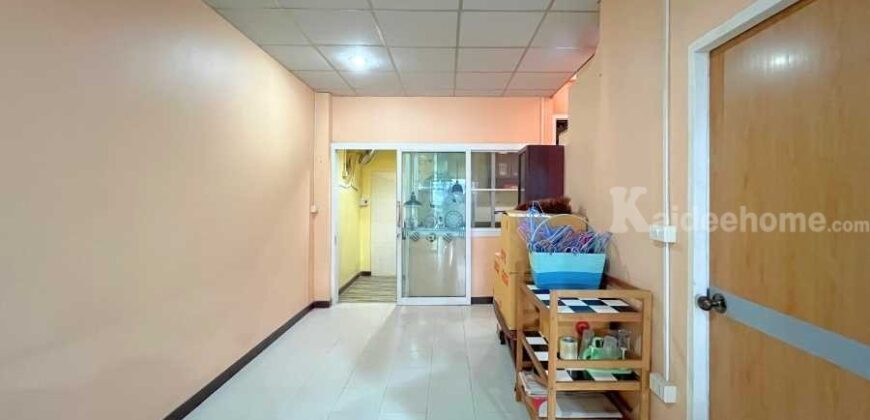 ขาย!! ทาวน์โฮม 2 ชั้น มนวดี กรีนพาร์ค (ขนาด 16 ตร.ว.) ถ.บ้านกล้วย-ไทรน้อย อ.บางบัวทอง นนทบุรี : Monwadee Green Park