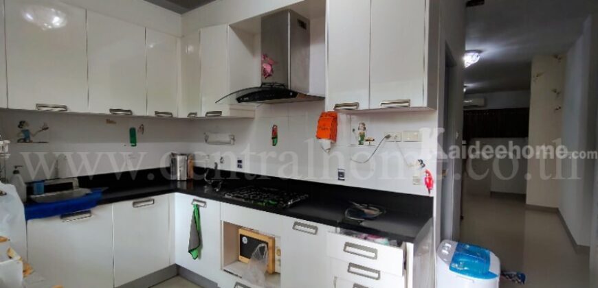 ทาวน์เฮ้าส์ 3 ชั้น หมู่บ้านไพโรจน์ โครงการ 5 บางนา ทำเลดี ราคาถูก