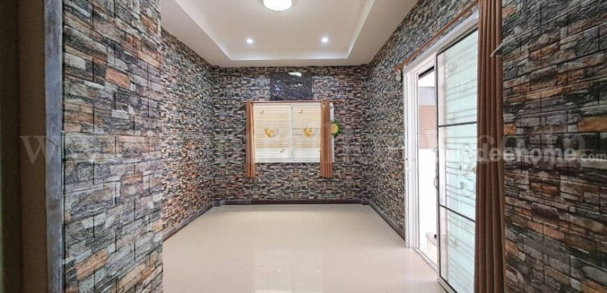 บ้านแฝด บงกช ธาราวิลล์ พานทอง สภาพใหม่ ราคาถูกที่สุดในโครงการ