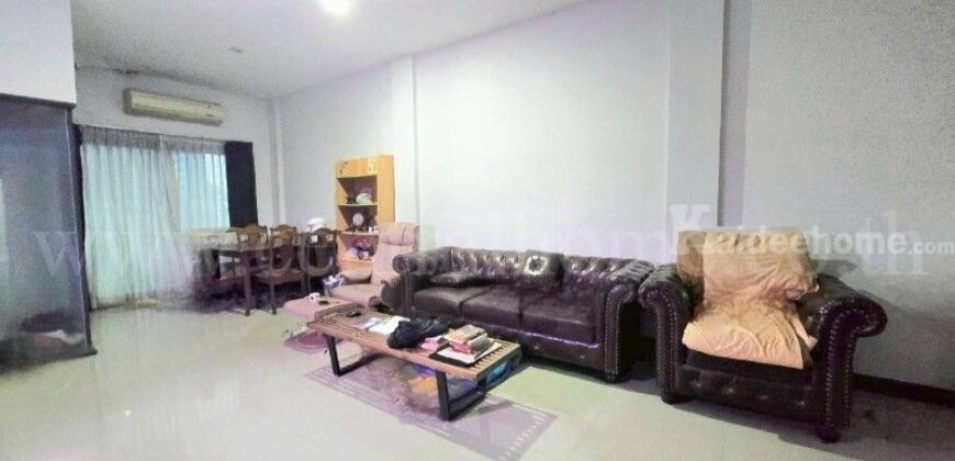 ทาวน์โฮม ลิฟวิ่ง เรสซิเดนซ์ รังสิต – ราชพฤกษ์ โครงการติดถนน 345 บ้านสวย พร้อมอยู่ ราคาถูก