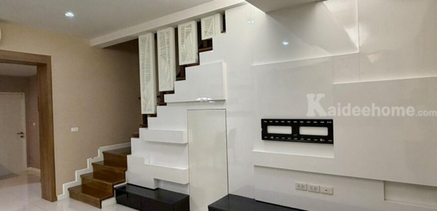 รหัสC7167 ให้เช่าทาวน์โฮม 3.5ชั้น Blesstown Sukhumvit 50 เบล็ส ทาวน์ สุขุมวิท 50 ตกแต่งพร้อมอยู่ ใกล้ BTS