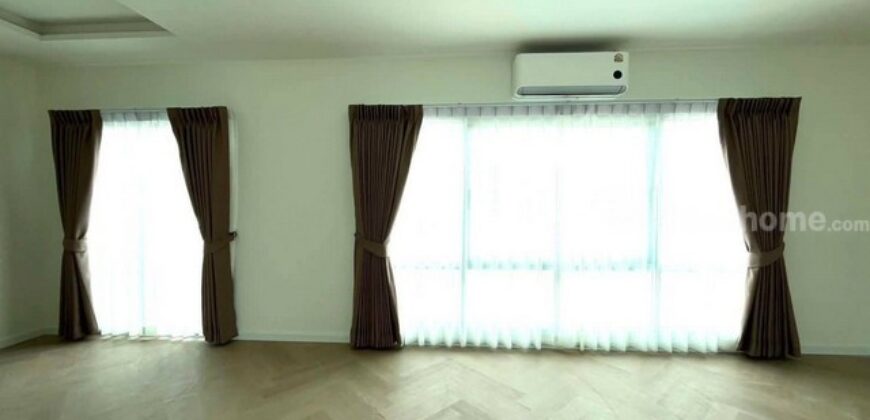 รหัสC7172 ให้เช่าทาวน์โฮม Home Office Luxury ย่านลาดพร้าว-วังหิน ใกล้ BTS เสนา