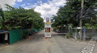 ขายที่ดินพร้อมบ้าน หมู่บ้านธารารมณ์ รามคำแหงซอย9 เนื้อที่ 180 ตารางวา เนื้อที่เยอะแบบนี้มีแค่หลังเดียว!!