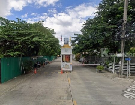 ขายที่ดินพร้อมบ้าน หมู่บ้านธารารมณ์ รามคำแหงซอย9 เนื้อที่ 180 ตารางวา เนื้อที่เยอะแบบนี้มีแค่หลังเดียว!!