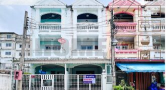 ทาวน์โฮม 3 ชั้น ลภาวัน1 บางบัวทอง(หลังธนาคารกสิกร)ติดถนนบางกรวย-ไทรน้อย ใกล้เซ็นทรัล
