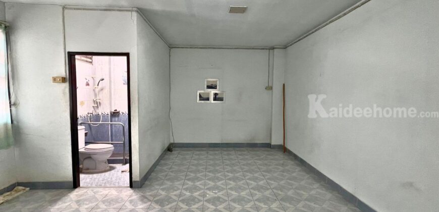 ขายหรือให้เช่าโกดังกระทุ่มแบน 195 ตร.ว. ทำเลดี สภาพดี ราคาถูก