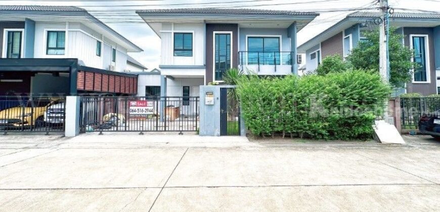 บ้านแฝด เดอะ แกลเลอรี่ รัตนาธิเบศร์ – ราชพฤกษ์ บ้านสวย ราคาถูก