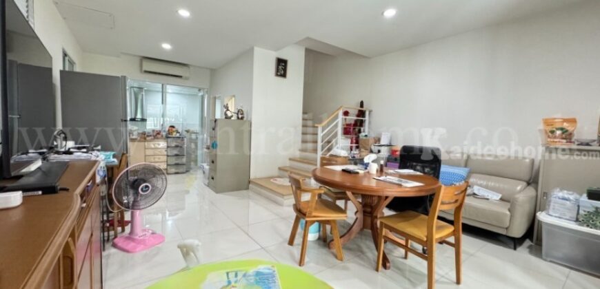 ทาวน์โฮม 3 ชั้น บ้านกลางเมือง รัชดา – วงศ์สว่าง หลังริม