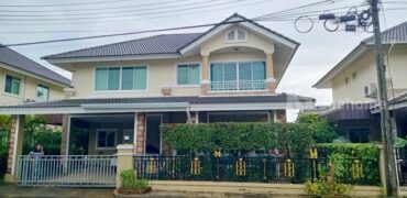 ขายบ้านพร้อมเข้า อยู่ในโครงการบ้านกาญจน์กนก 2 ใกล้ รร.Mill Hill