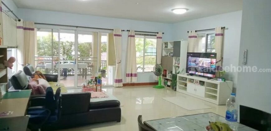 ขายบ้านพร้อมเข้า อยู่ในโครงการบ้านกาญจน์กนก 2 ใกล้ รร.Mill Hill