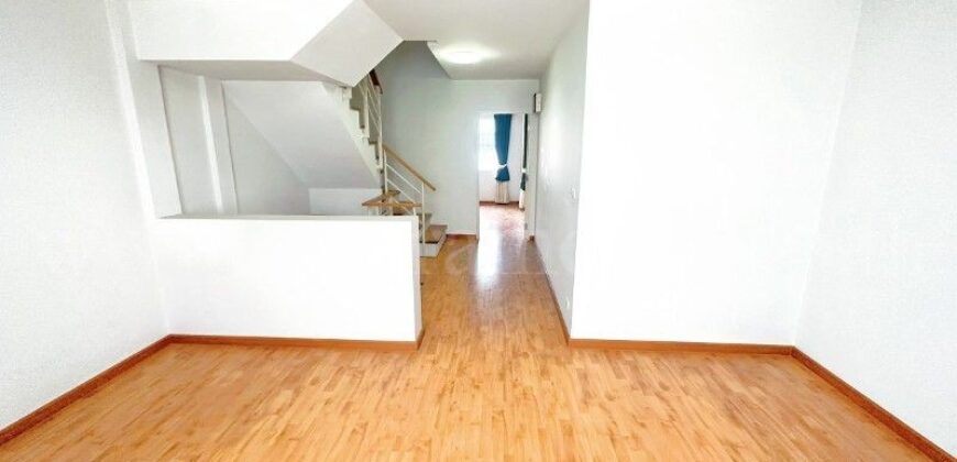 ทาวน์โฮม เดอะ ทรัสต์ ซิตี้ งามวงศ์วาน 25 บ้านสวย ราคาถูก