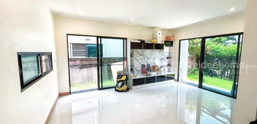บ้านแฝด เดอะ แกลเลอรี่ รัตนาธิเบศร์ – ราชพฤกษ์ บ้านสวย ราคาถูก