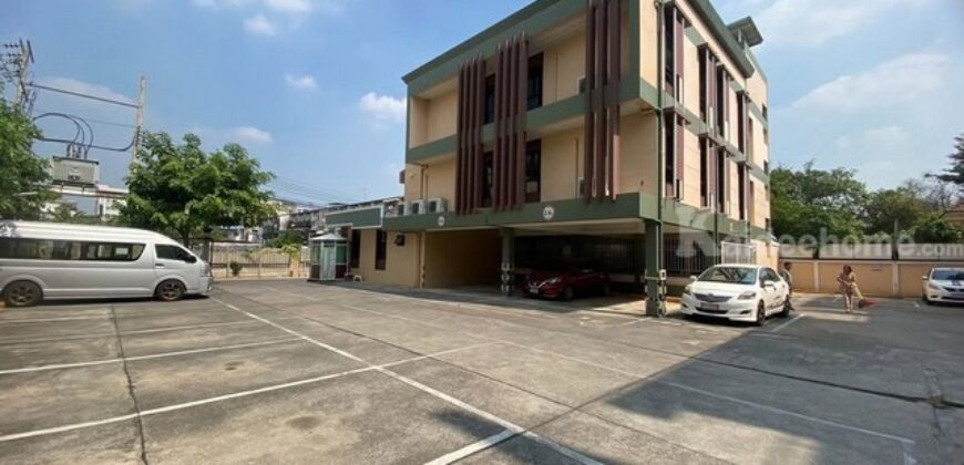 รหัสC7177 ให้เช่าอาคารสำนักงาน 3 ชั้น ย่านดอนเมือง ประชาอุทิศ โกสุมรวมใจ ตกแต่งแล้ว พร้อมใช้งาน