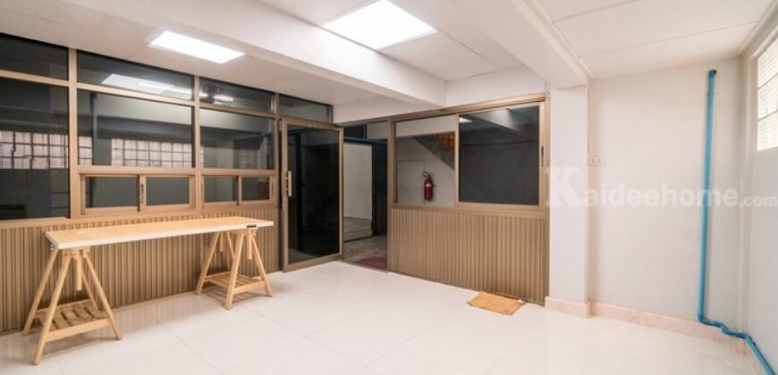 รหัสC7180 ให้เช่าอาคารพาณิชย์ 4ชั้น 2คูหา ย่านถนนพระราม3 เหมาะทำ Home Office อยู่อาศัย