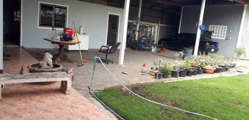 รหัสC7185 ให้เช่าและขายที่ดิน 8ไร่ครึ่ง พร้อมบ้านเดี่ยวอีก 1หลัง คลอง8 หนองเสือ ปทุมธานี