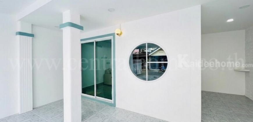 ทาวน์เฮ้าส์ นครทอง ปาร์ควิว รีโนเวทใหม่ทั้งหลัง บ้านสวย ราคาถูก