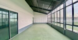 ให้เช่า อาคาร Modern Loft กระจกหรู 2 ชั้น 1,150 ตร.ม. อนุญาตให้ปรับปรุงตาม Concept ได้