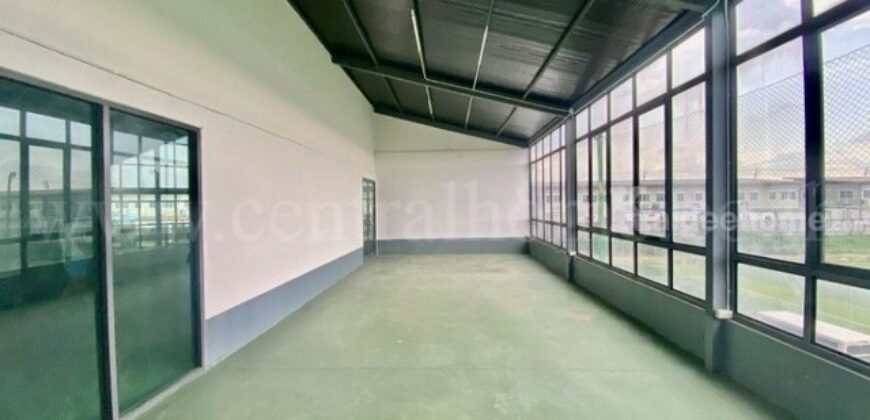 ให้เช่า อาคาร Modern Loft กระจกหรู 2 ชั้น 1,150 ตร.ม. อนุญาตให้ปรับปรุงตาม Concept ได้